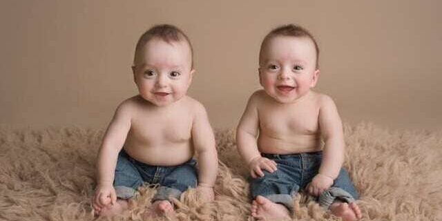 infanttwins1-810x540